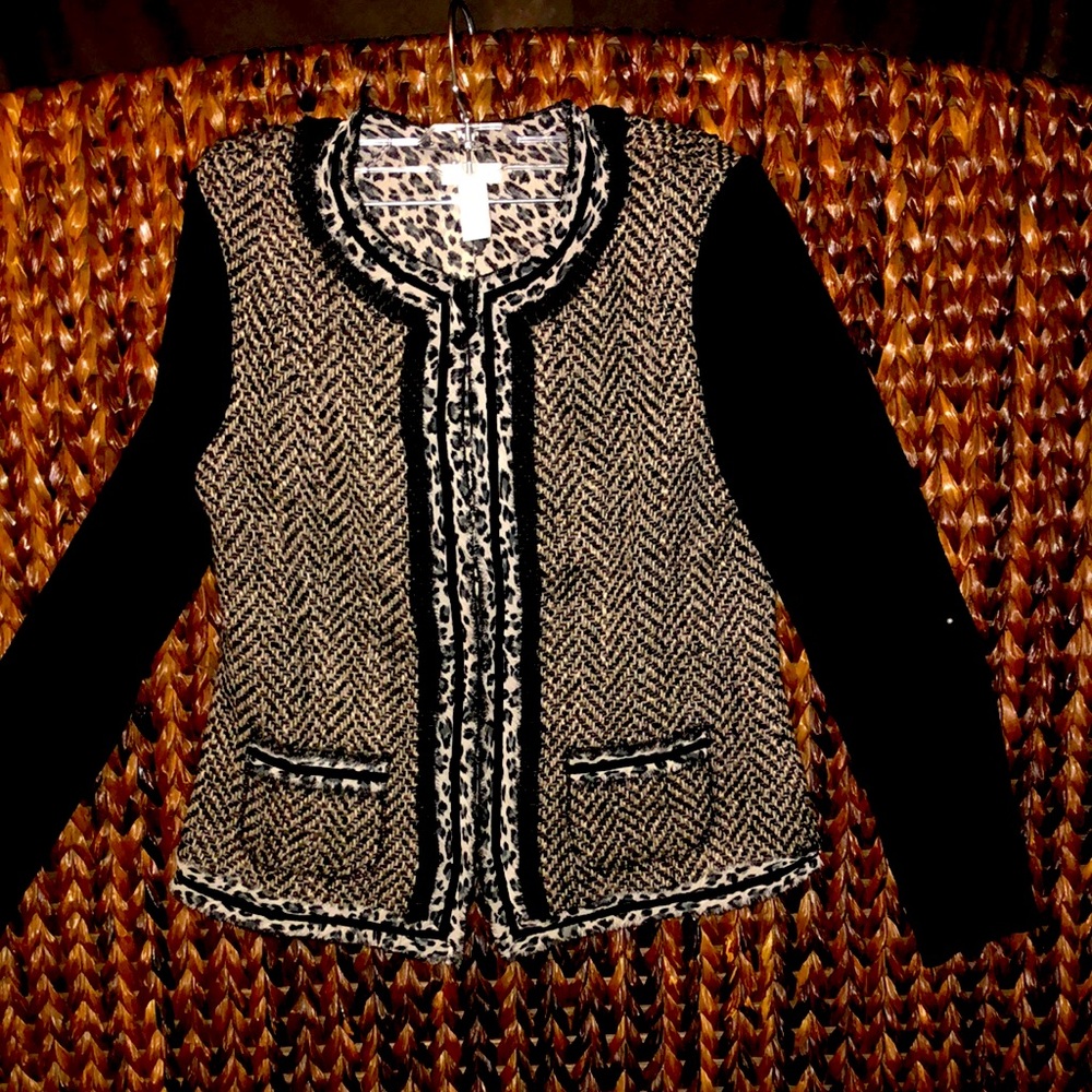 Fun Chico’s waist length sweater